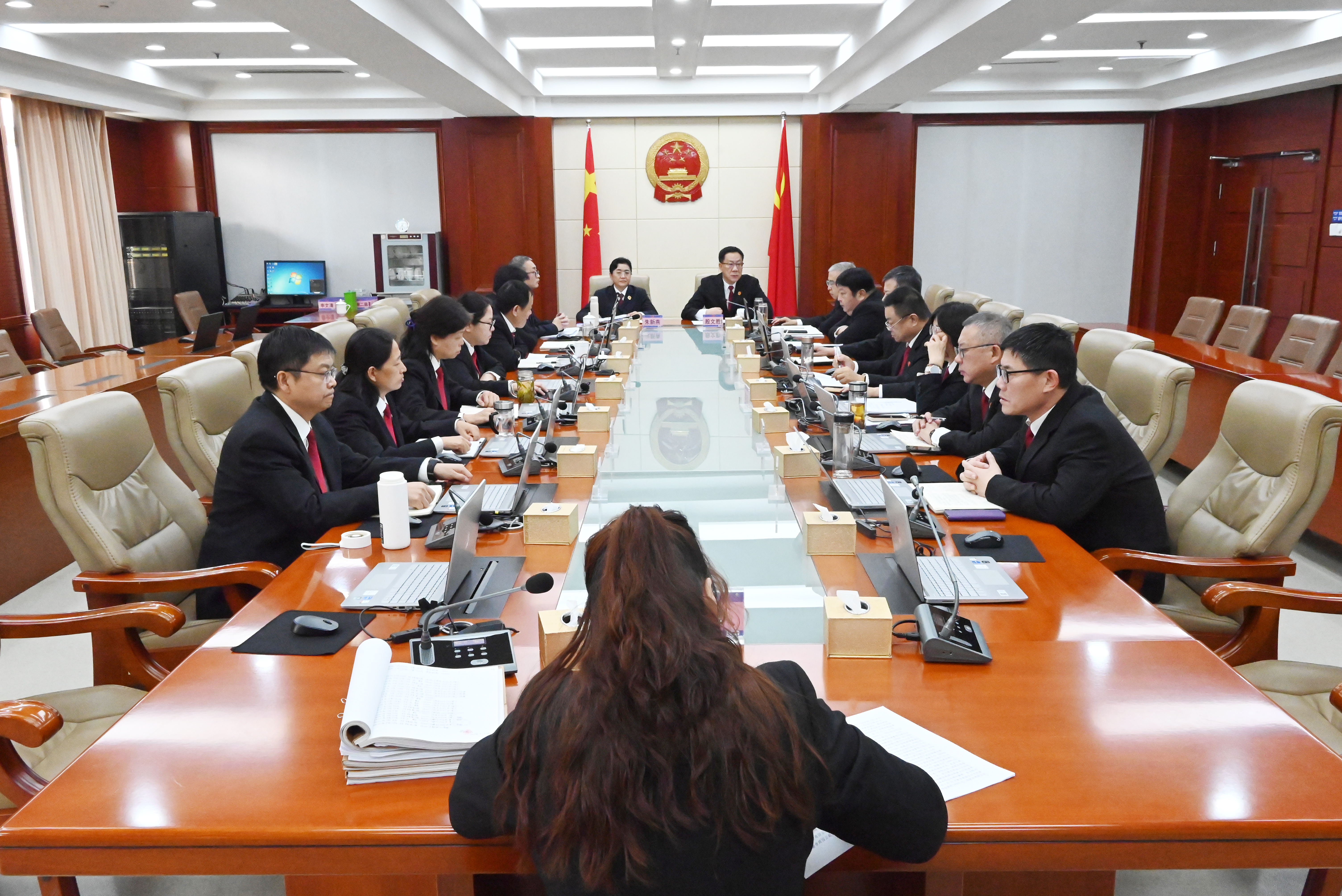 朱新燕检察长列席市法院审判委员会会议